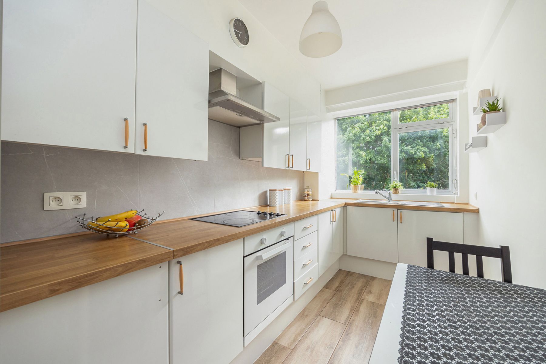 Instapklaar appartement te koop in Deurne nabij Rivierenhof foto 5