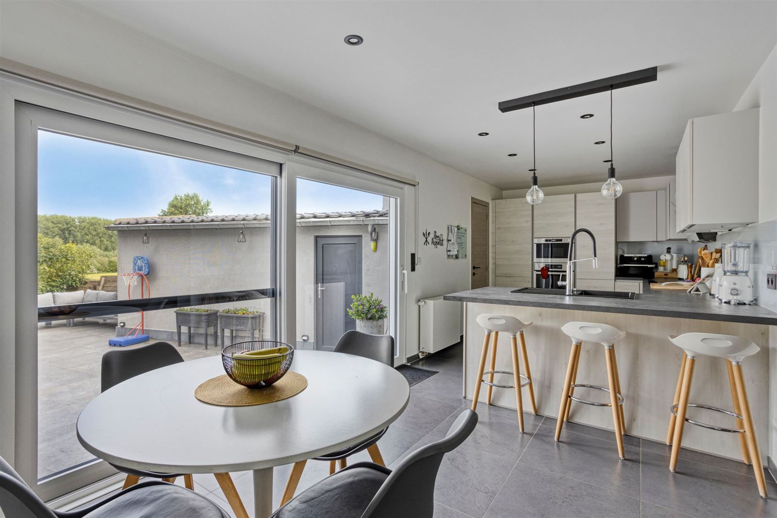 Woning te koop met 4 slaapkamers foto 9