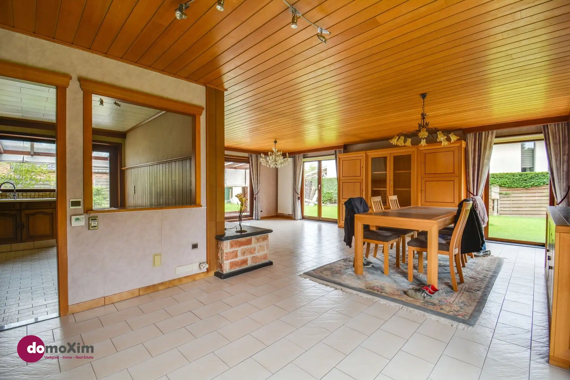 Rustig gelegen woning op een mooi perceel in Berg foto 2