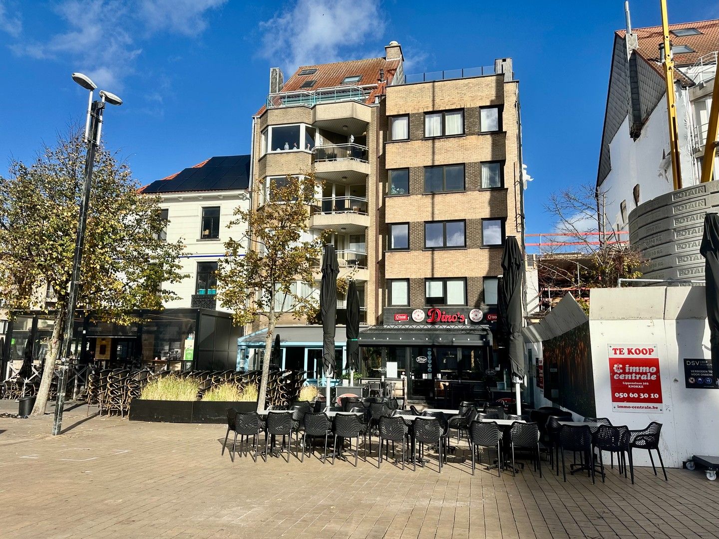 Twee slaapkamer appartement met terras gelegen aan het Alfred Verweeplein, centrum Knokke. foto 18
