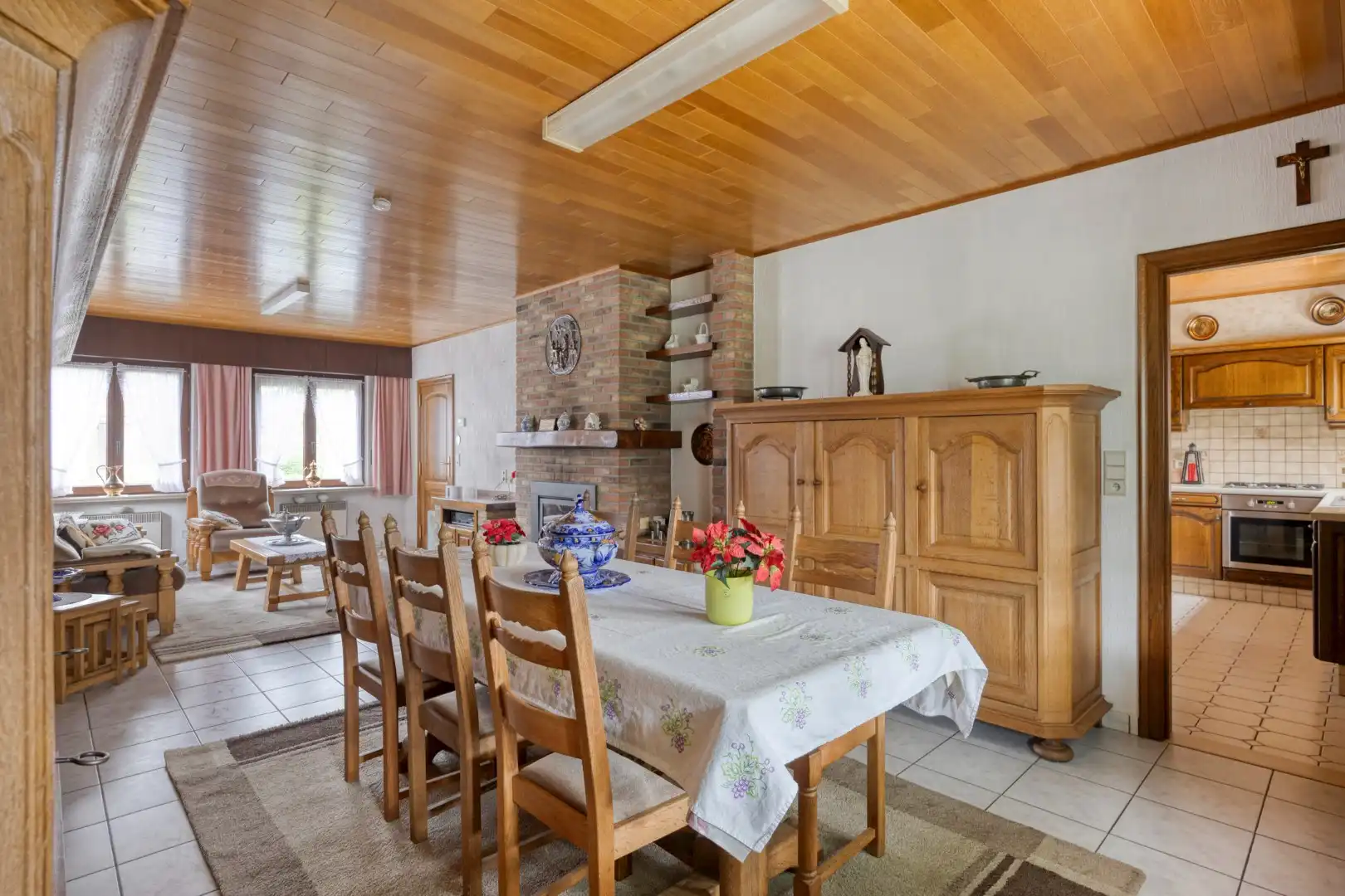 Gelijkvloerse woning met 2 slaapkamers op een mooi Z gericht perceel van 819 m² ! foto 6