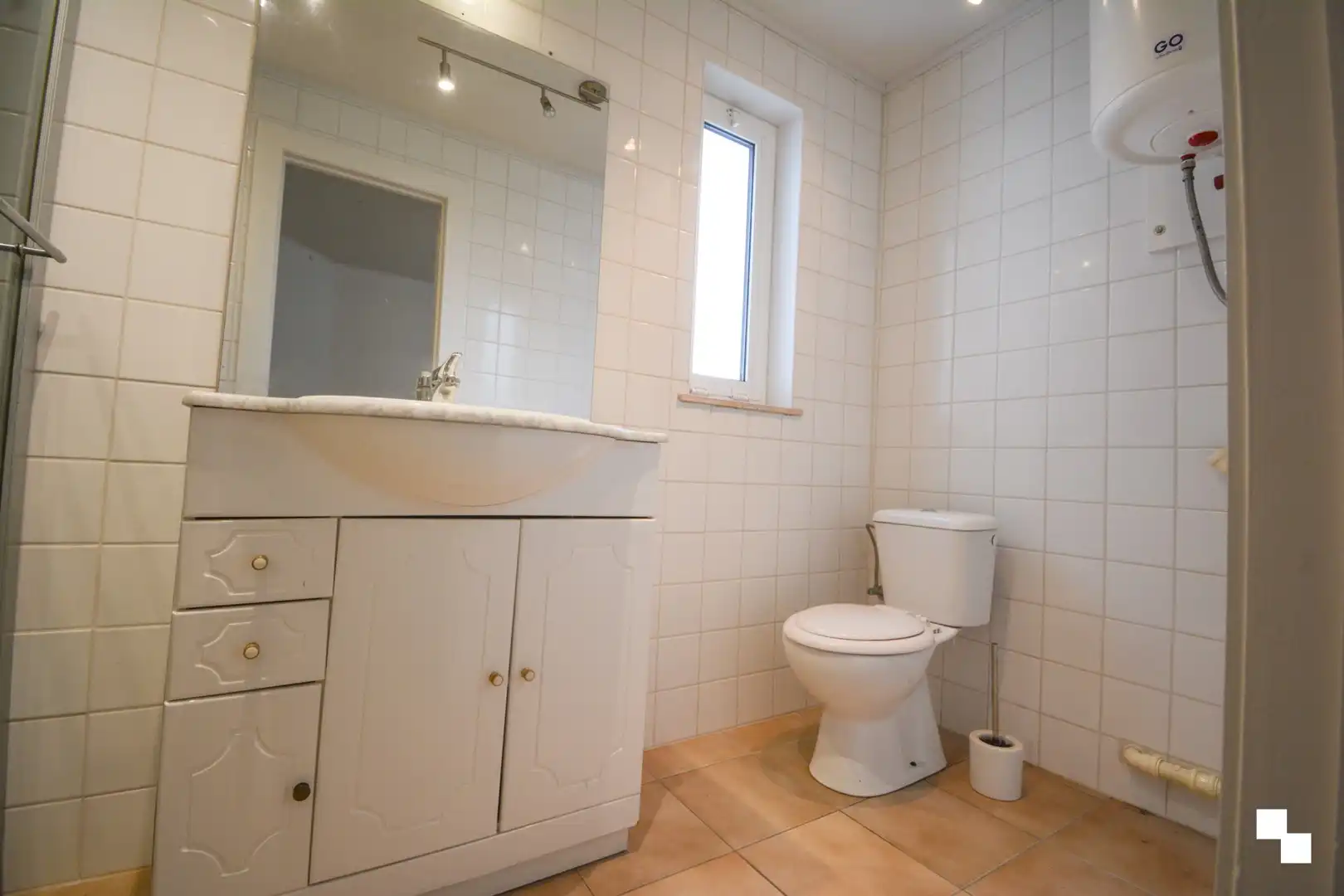 Instapklare kleine woning met terras. foto 9
