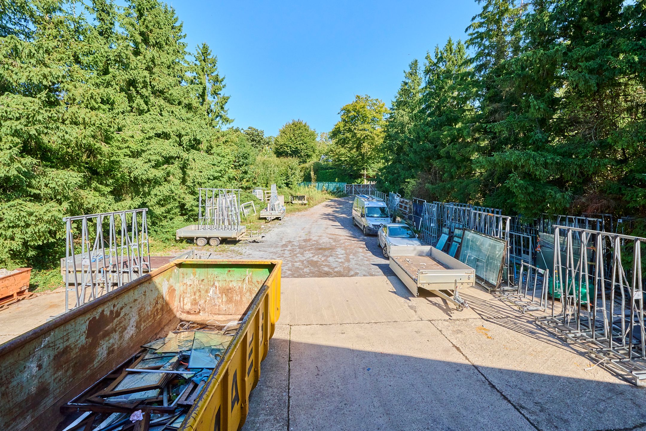 TE KOOP Tongeren - multifunctioneel gebouw met magazijn foto 9