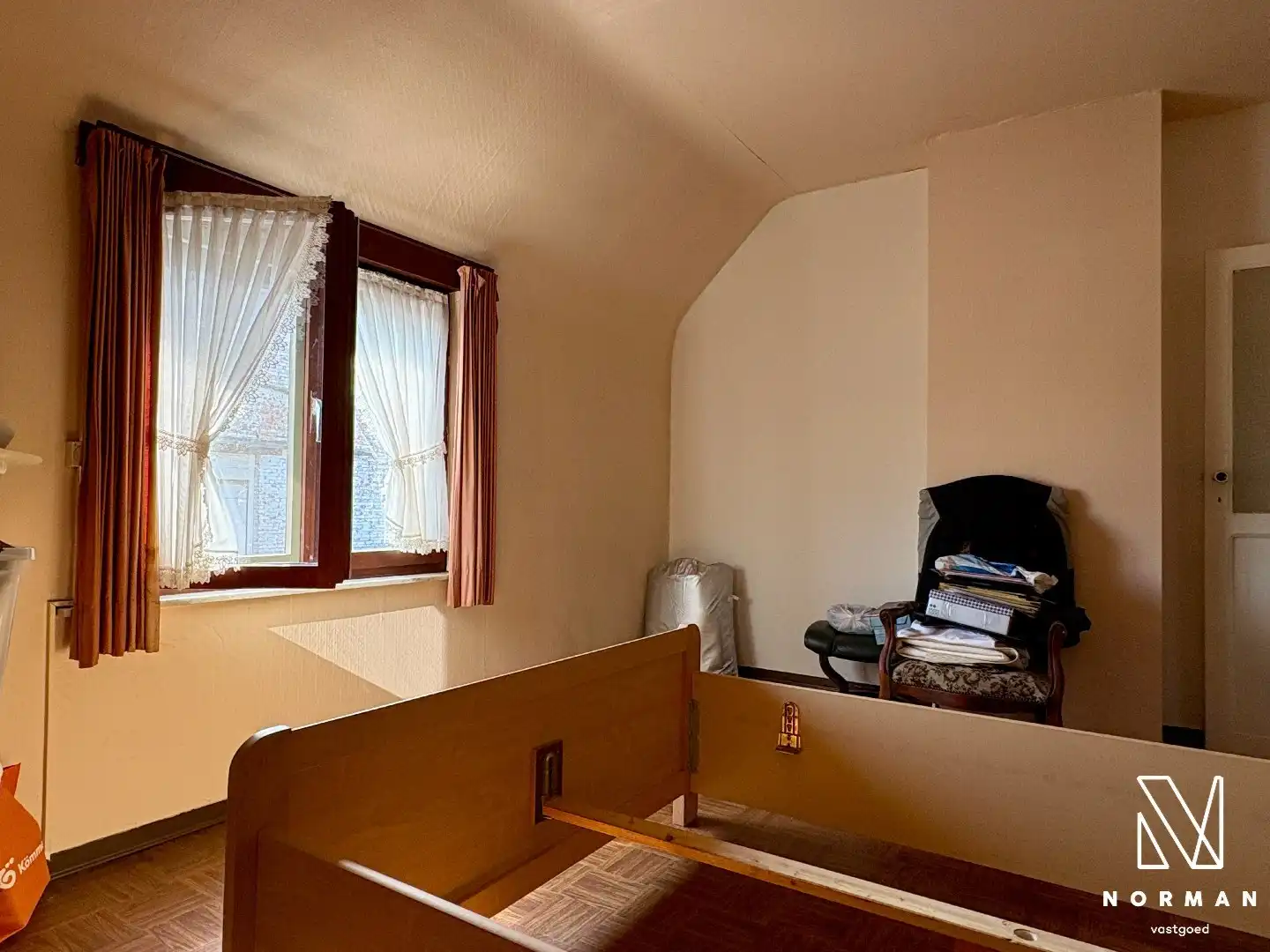 Gezinswoning met 4 slaapkamers, garage én tuin te koop in centrum Kuurne! foto 10
