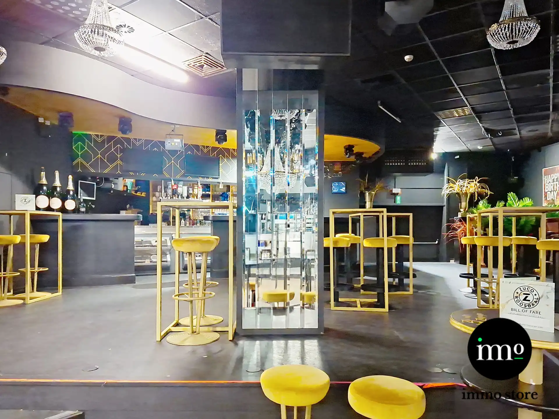 Nightclub met 4 bars en veel meer! foto 13