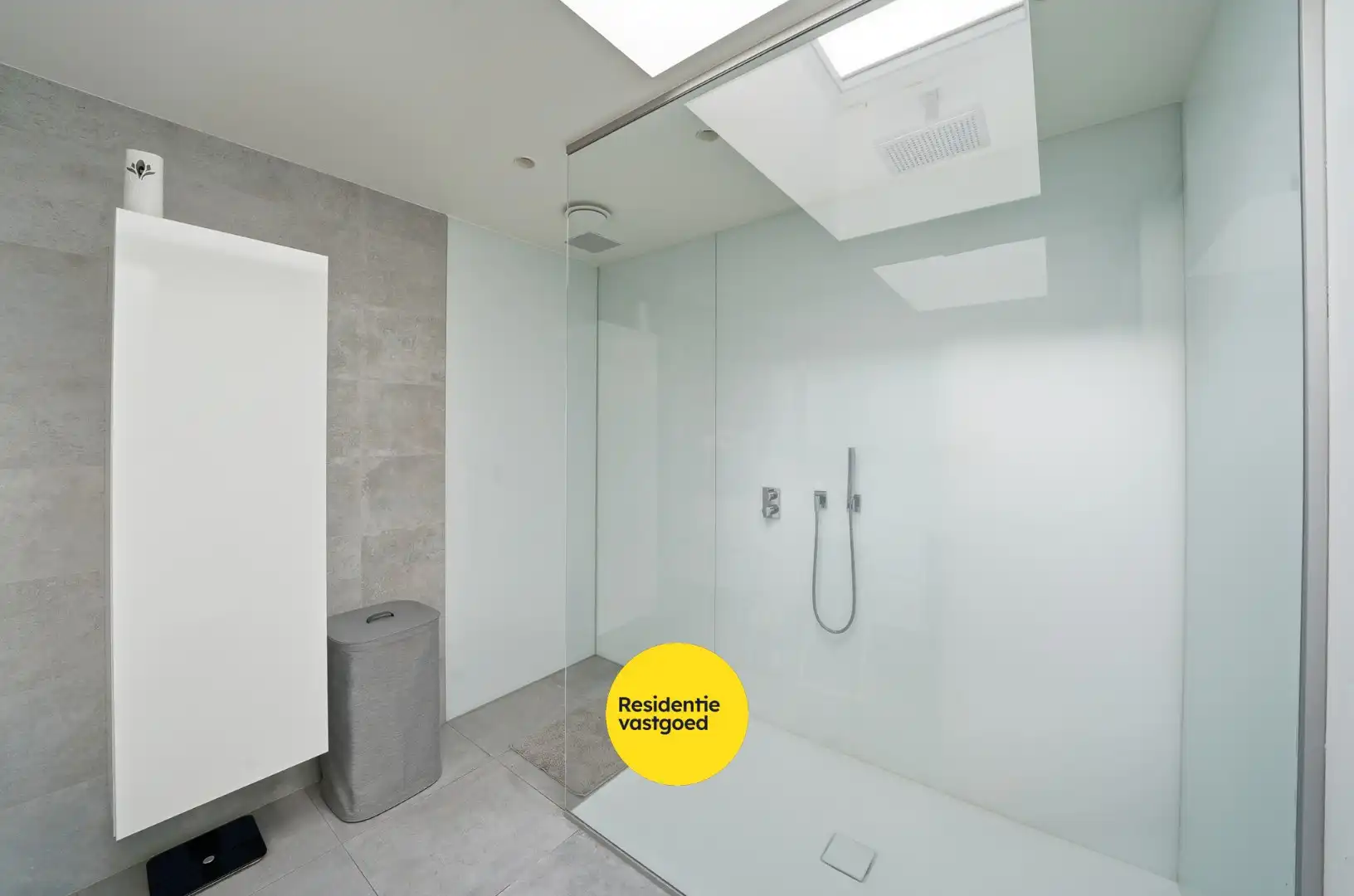 Ruime lichtrijke nieuwbouwvilla in centrum Oudenburg foto 27