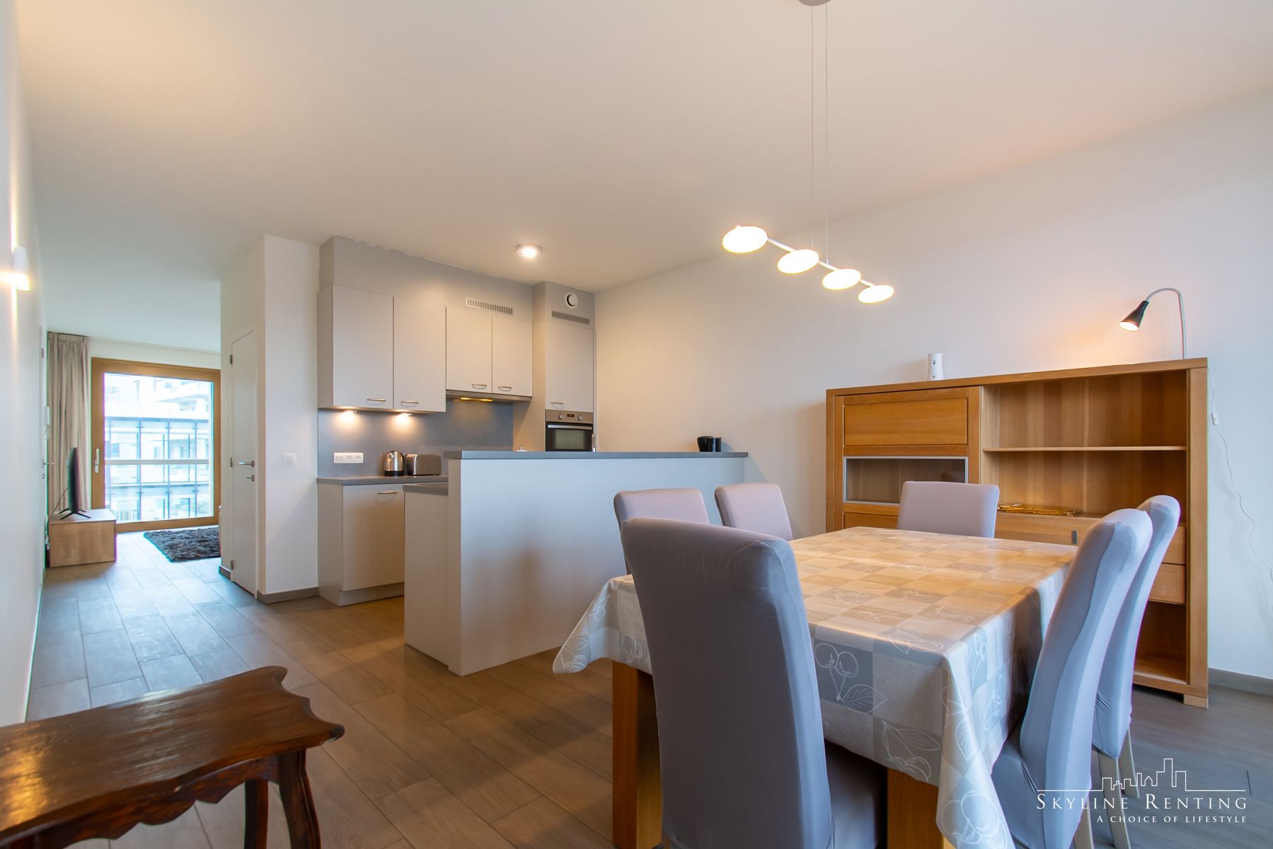 Mooi gemeubeld 2-slaapkamer appt met prachtig TERRAS foto 5