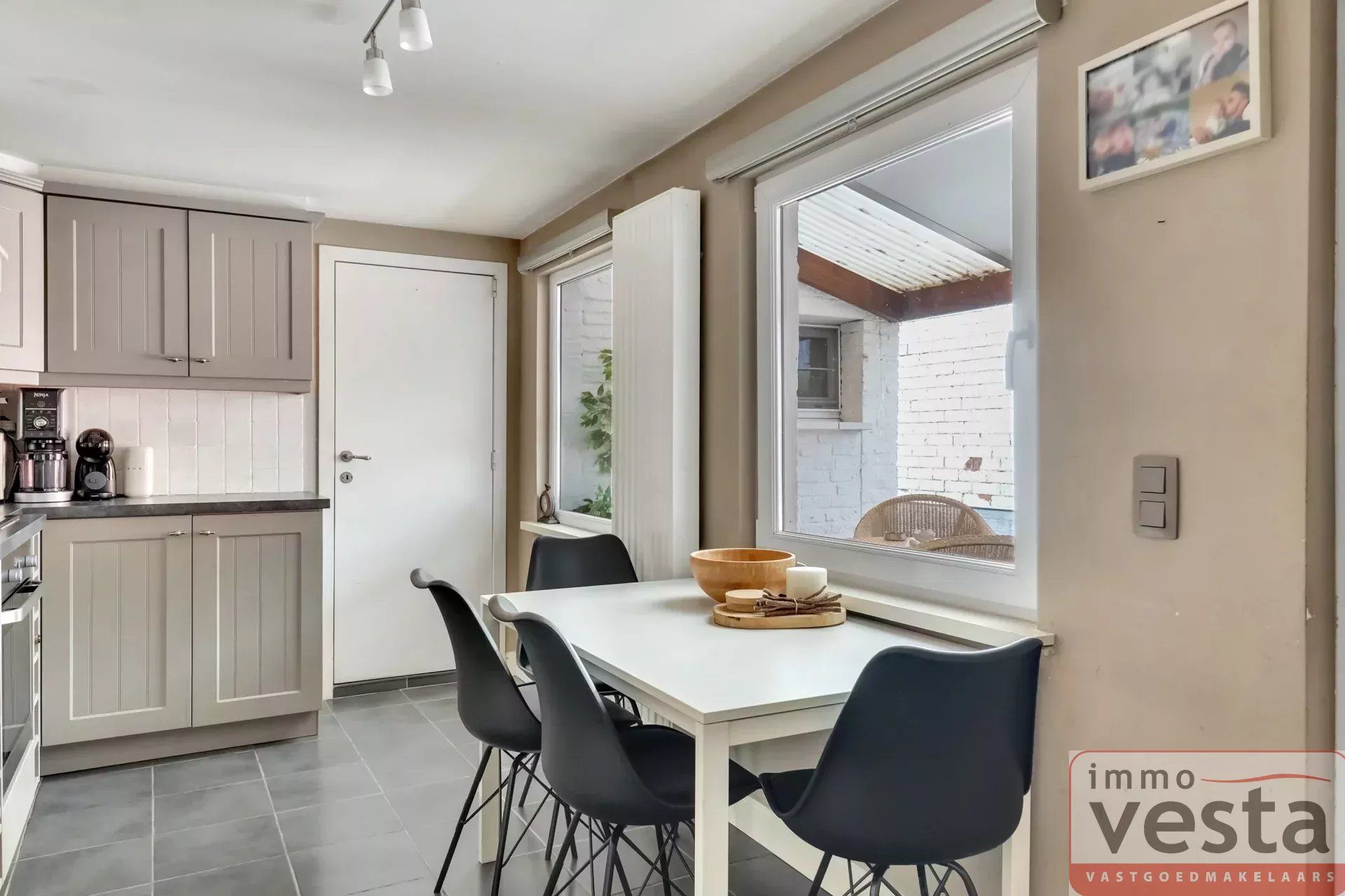 Gerenoveerde woning met 3 slaapkamers, ruime tuin en landelijke charme foto 10