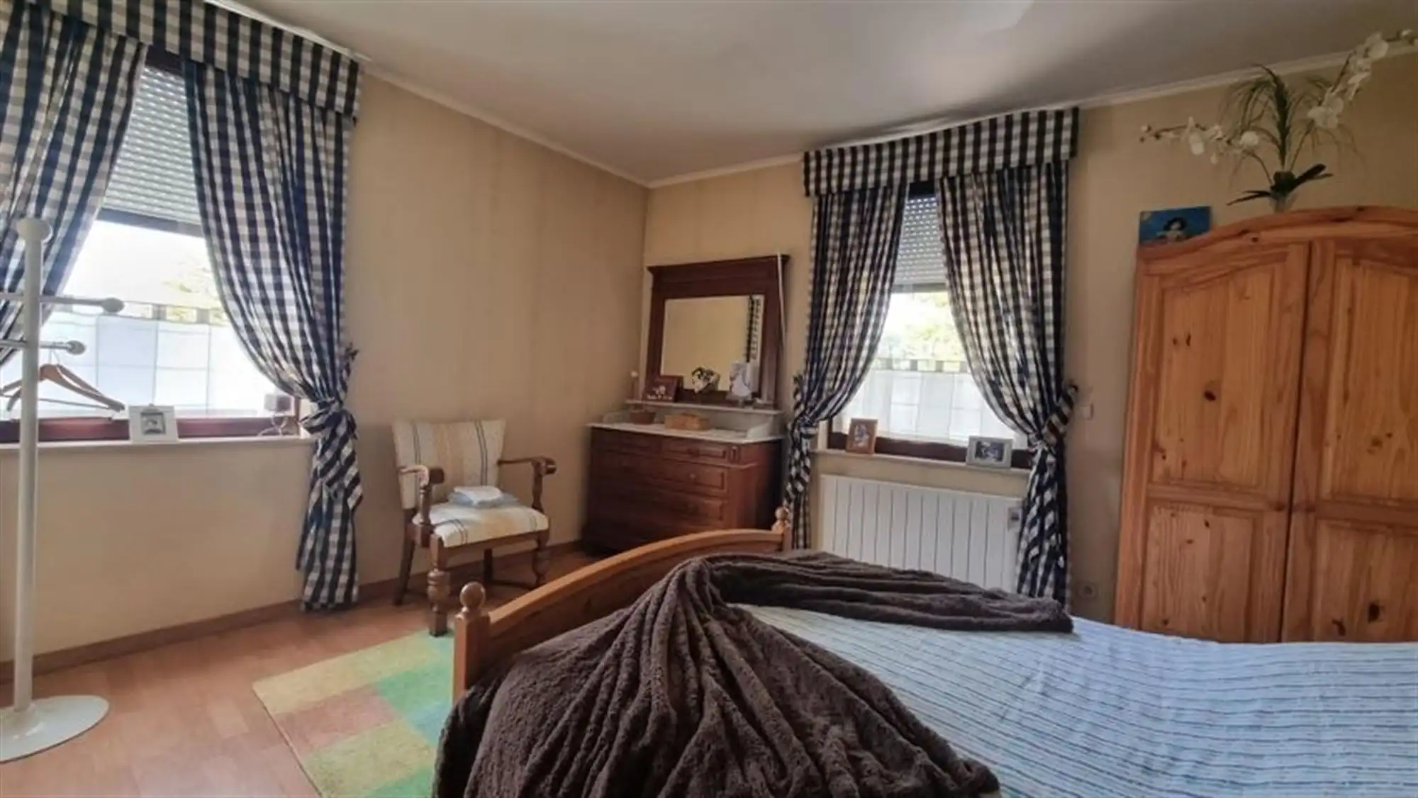 Aangename 3-gevel woning met tuin foto 8