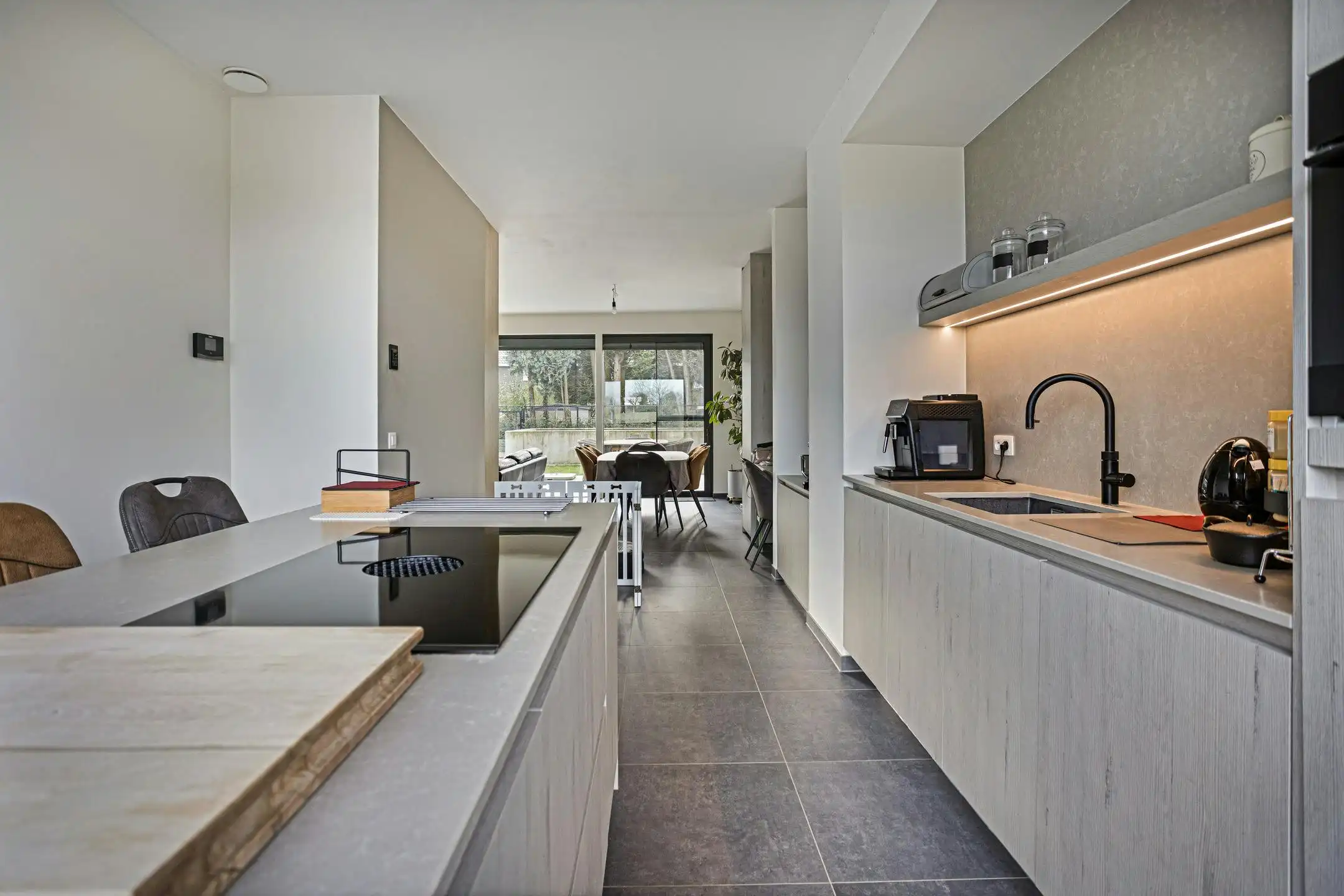 Ruime en kwalitatieve woning te koop in Brecht! foto 3