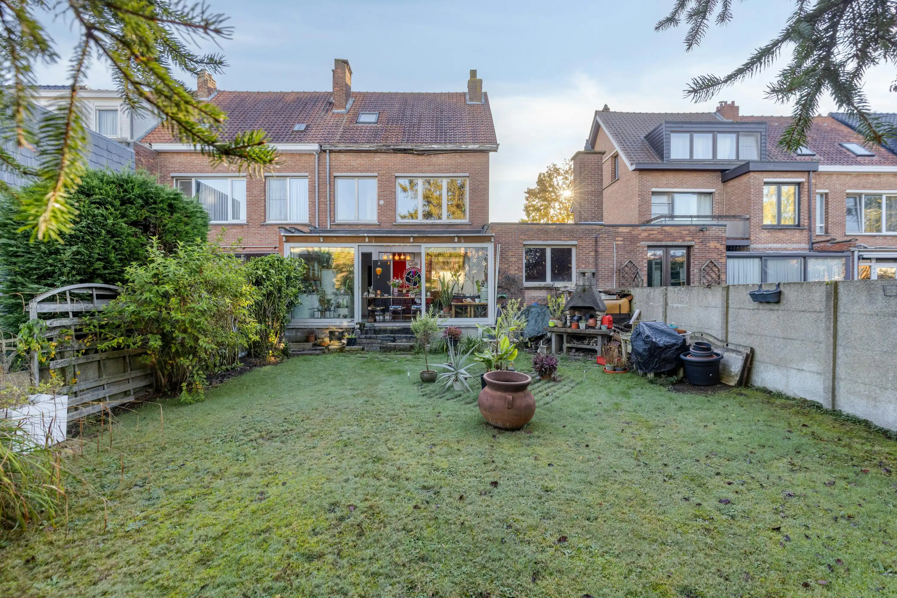 Woning met potentieel te koop in Merksem foto 13