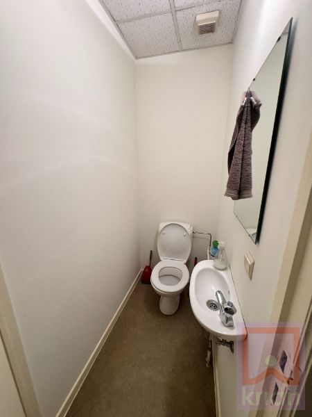 Handelsruimte ±170m²  te huur in centrum Geel! foto 11