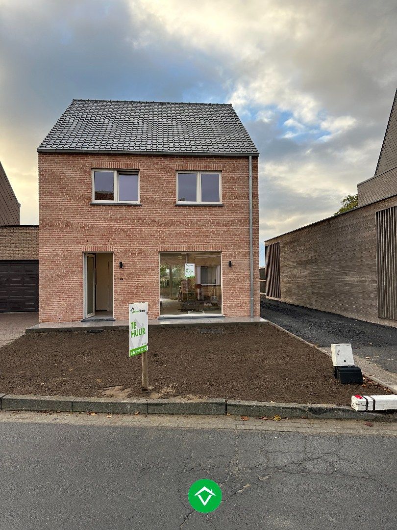 Stijlvolle halfopen nieuwbouwwoning in het landelijke Koekelare foto 2