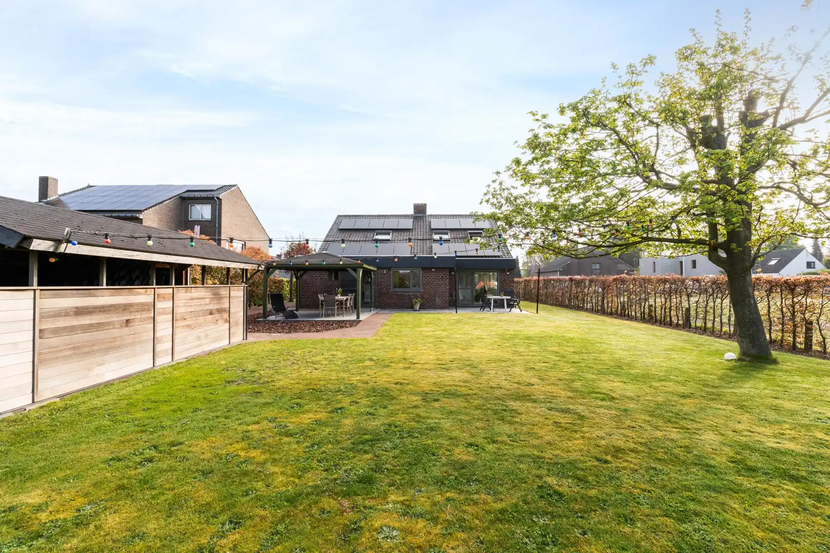 Instapklare vrijstaande villa op een mooi perceel van 844 m² foto 4