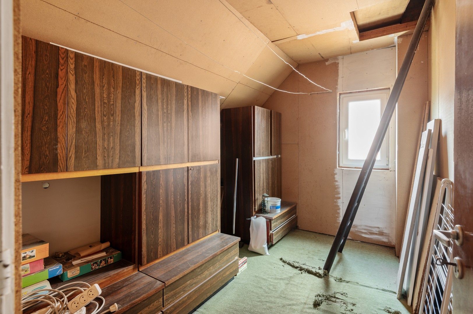 Te renoveren eengezinswoning met 5 slaapkamers en leuke tuin foto 14