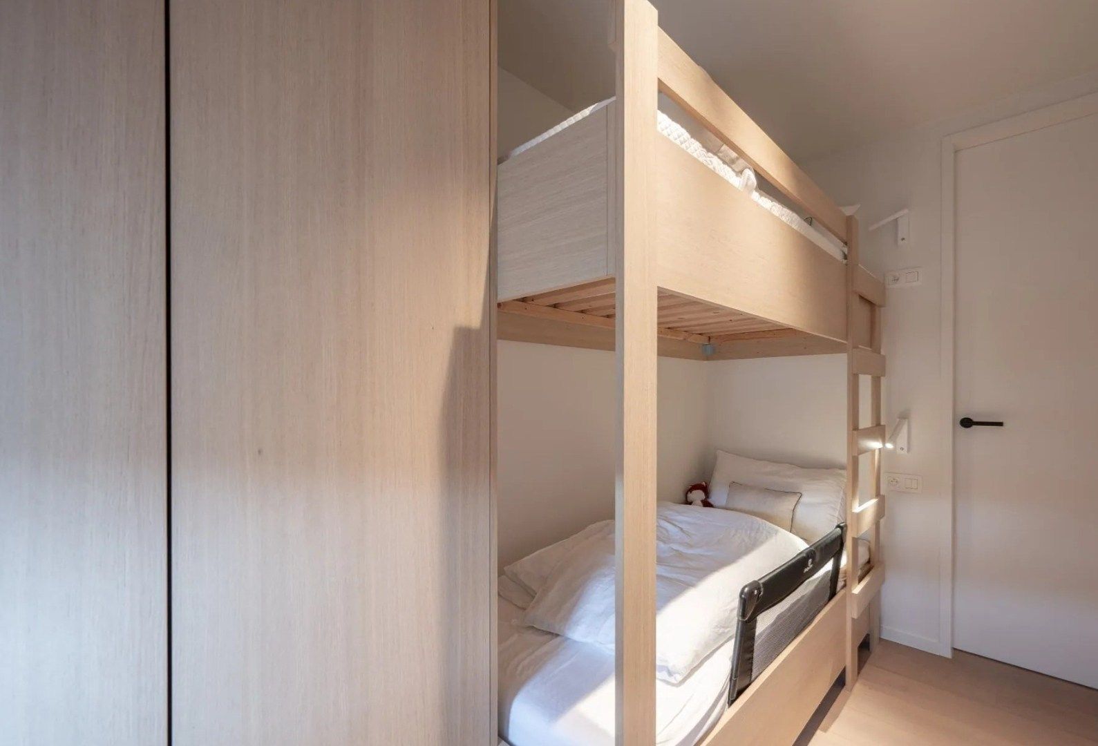 Subliem gerenoveerd appartement vlakbij de Groentemarkt foto 6