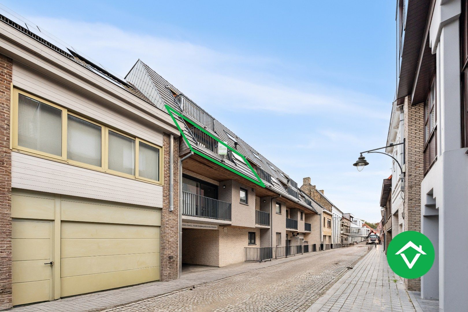 Recent en energiezuinig appartement (label B) op een boogscheut van de markt van Koekelare foto {{pictureIndex}}