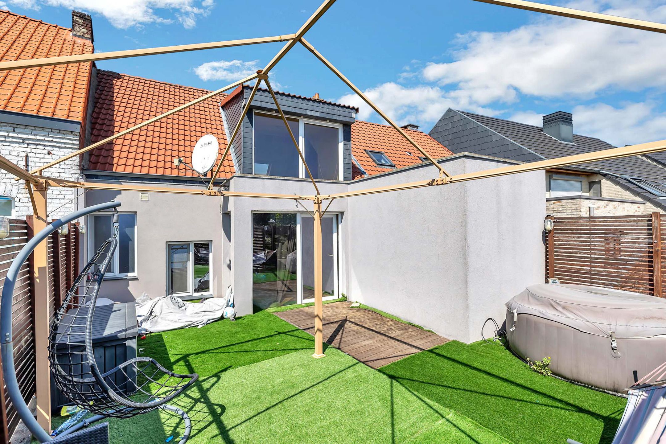 Ruime woning met tuin en 4 slaapkamers te Denderleeuw  foto 25