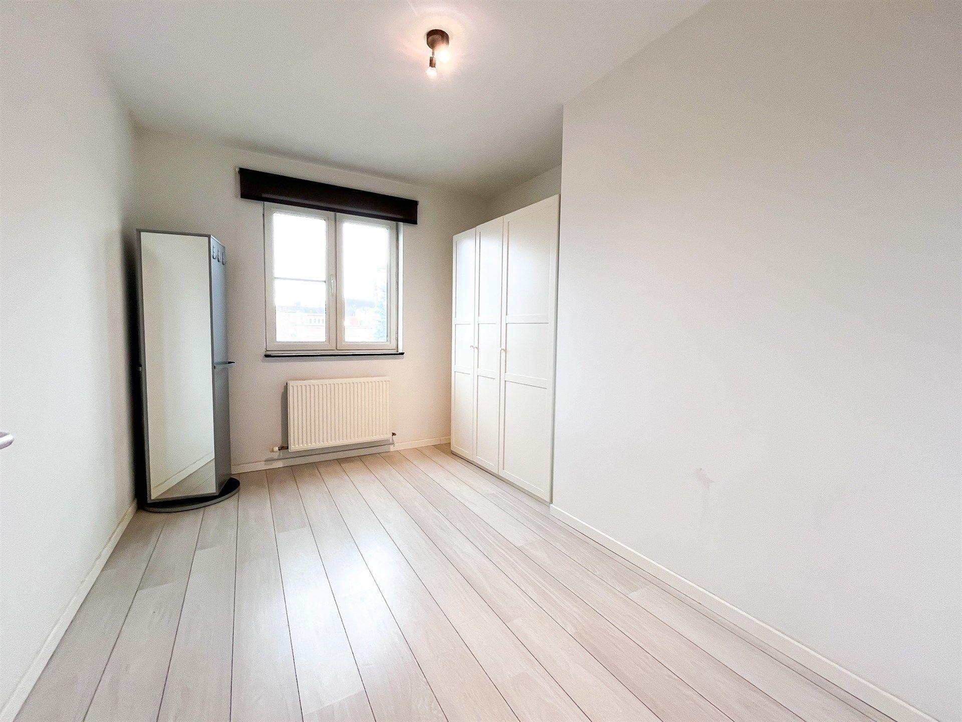 2 slpk appartement - ruim terras - dubbele autostaanplaats foto 12
