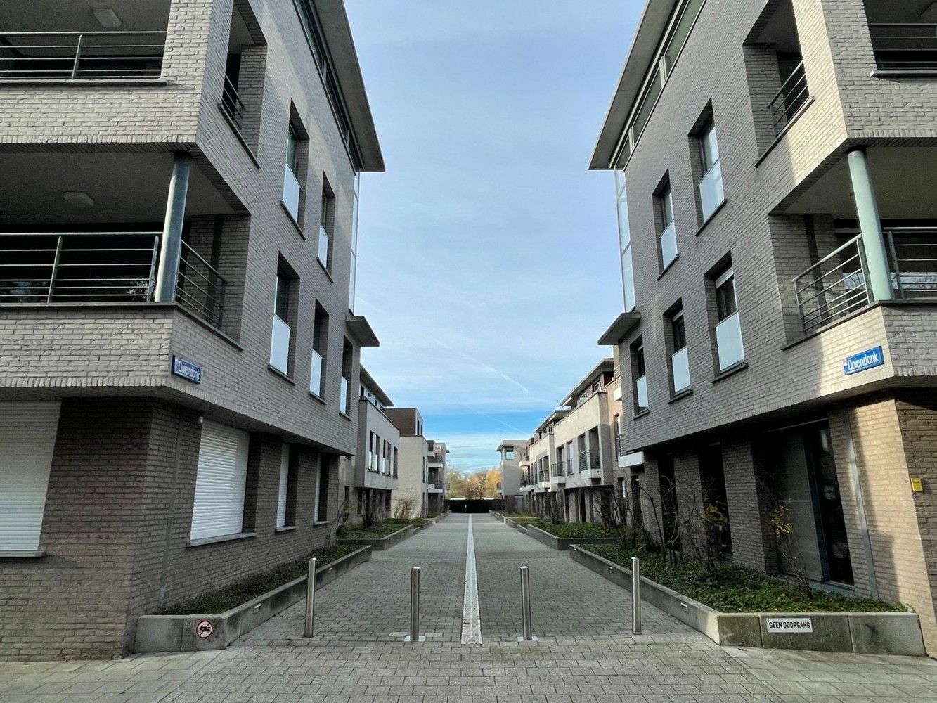 Instapklaar gelijkvloers appartement met tuin, garagebox en staanplaats nabij Groot Begijnhof foto 3