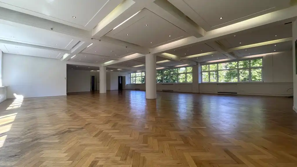 Instapklaar kantoor te huur vlakbij Eilandje in Antwerpen foto 3