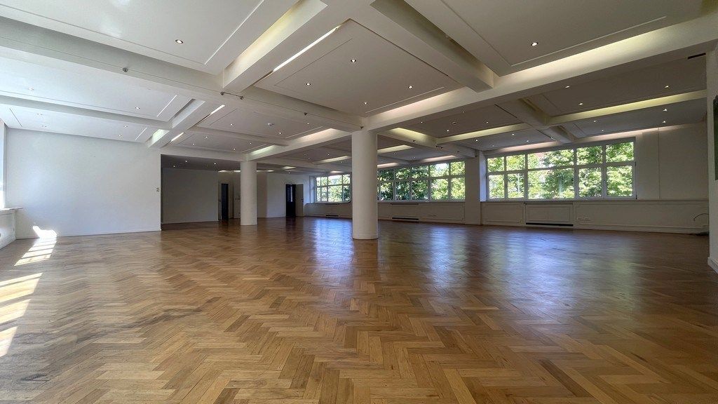 Instapklaar kantoor te huur vlakbij Eilandje in Antwerpen foto 3