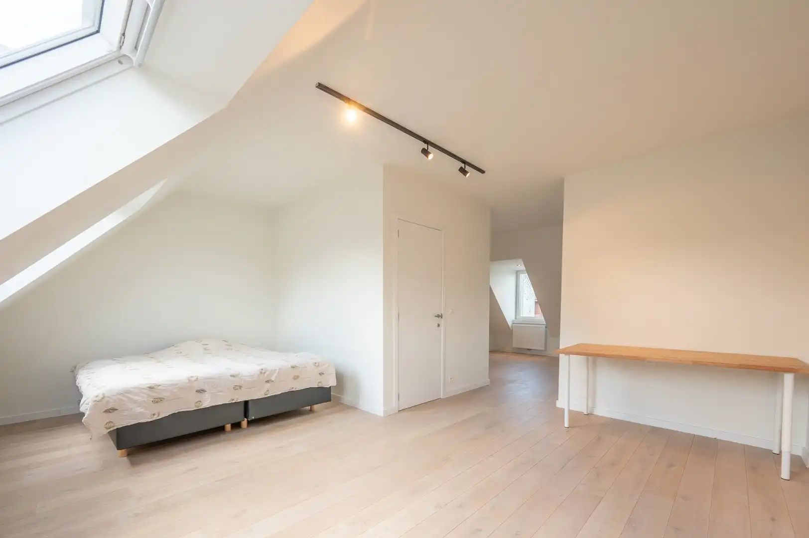Uitzonderlijk ruime triplex met 4 slaapkamers gelegen in het centrum van Knokke. foto 20