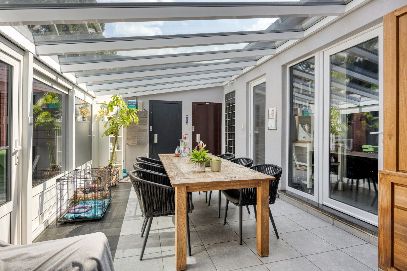 Ruime halfopen bebouwing met grote tuin op fietsafstand van het centrum van Tongeren foto 12