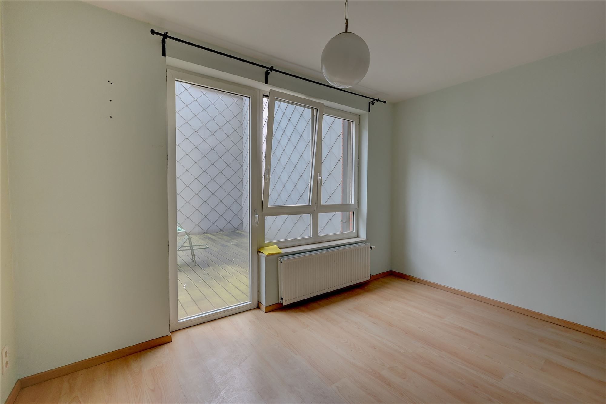 Ruim instapklaar appartement met 2 slaapkamers en 2 badkamers en terras van ca 30 m² foto 9