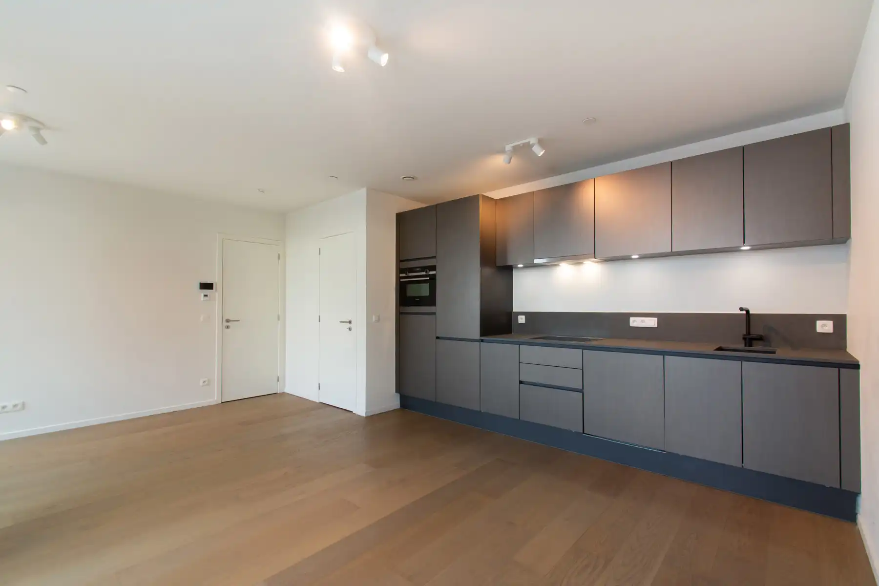 Prachtig appartement met 2slpk met zicht op de Schelde foto 6