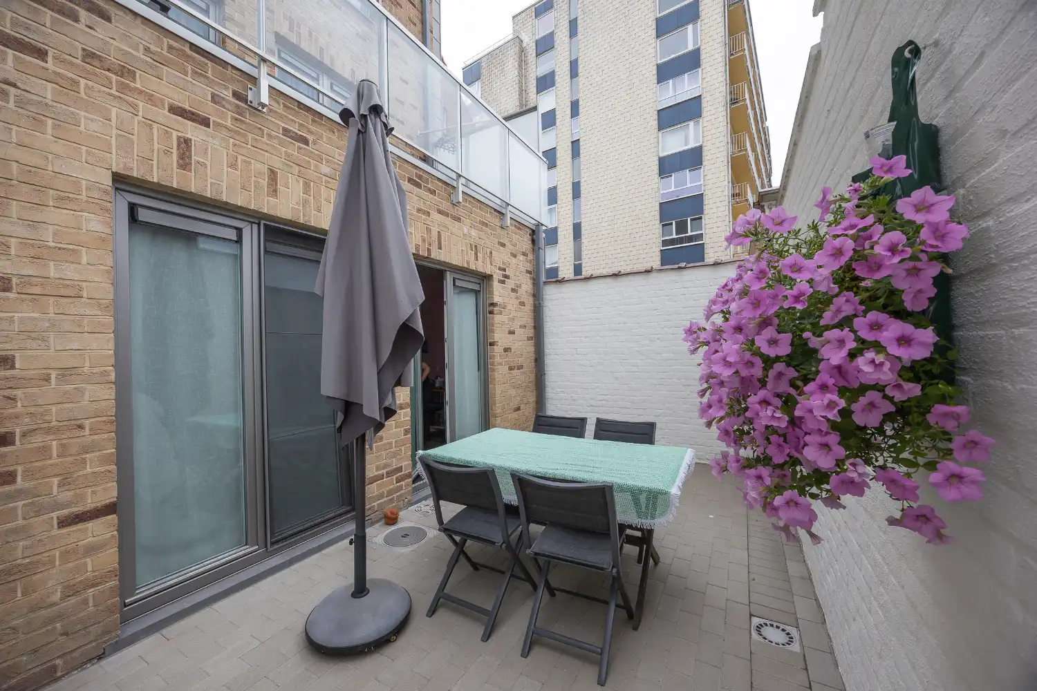 Instapklaar gelijkvloers appartement met 2 slaapkamers en ruim terras in het centrum van Middelkerke foto 19