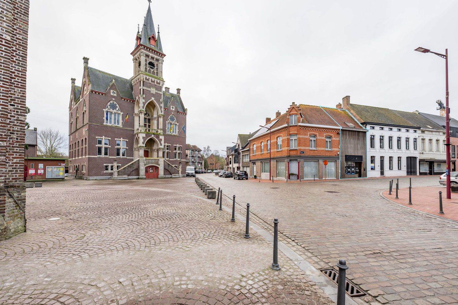 Handelsruimte met woonst te Ruiselede. foto 2