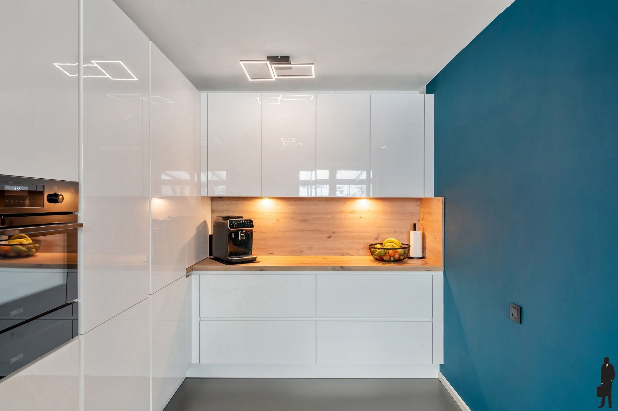 Volledig instapklare woning met 4 slpks te Putte- Kapellen! foto 4