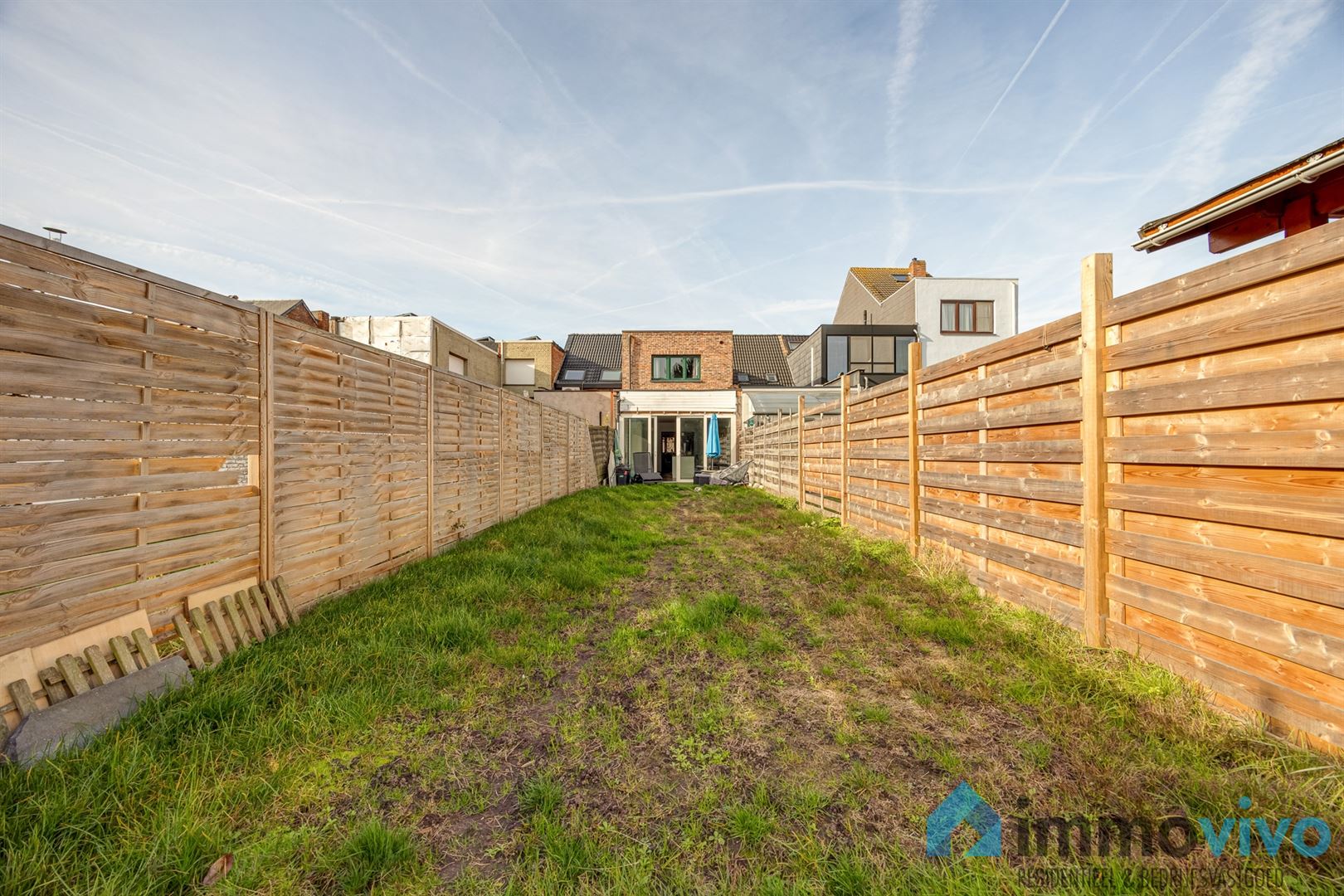 Te renoveren woning met 2 slaapkamers en tuin. foto 12