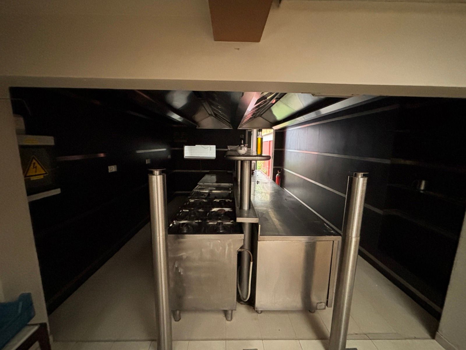 Instapklaar horecapand met terras te huur foto 7