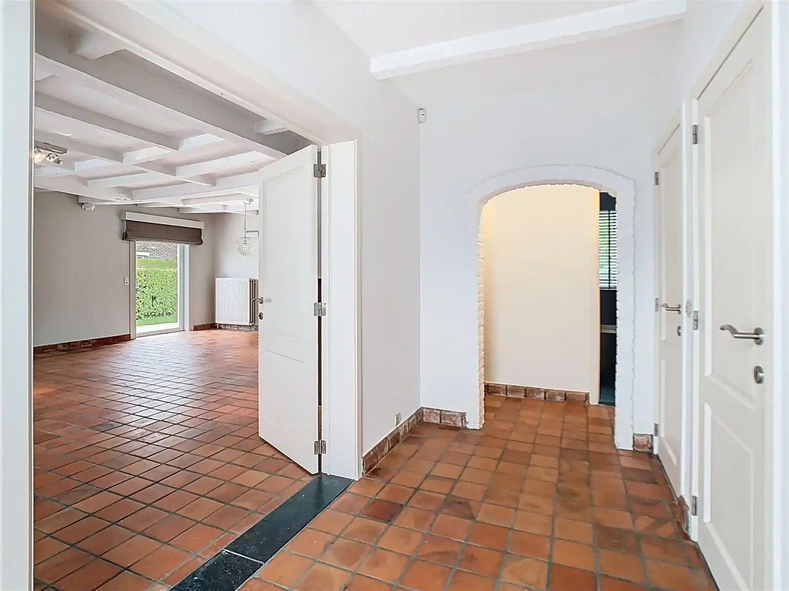 Rustig gelegen 4-gevel woning foto 6