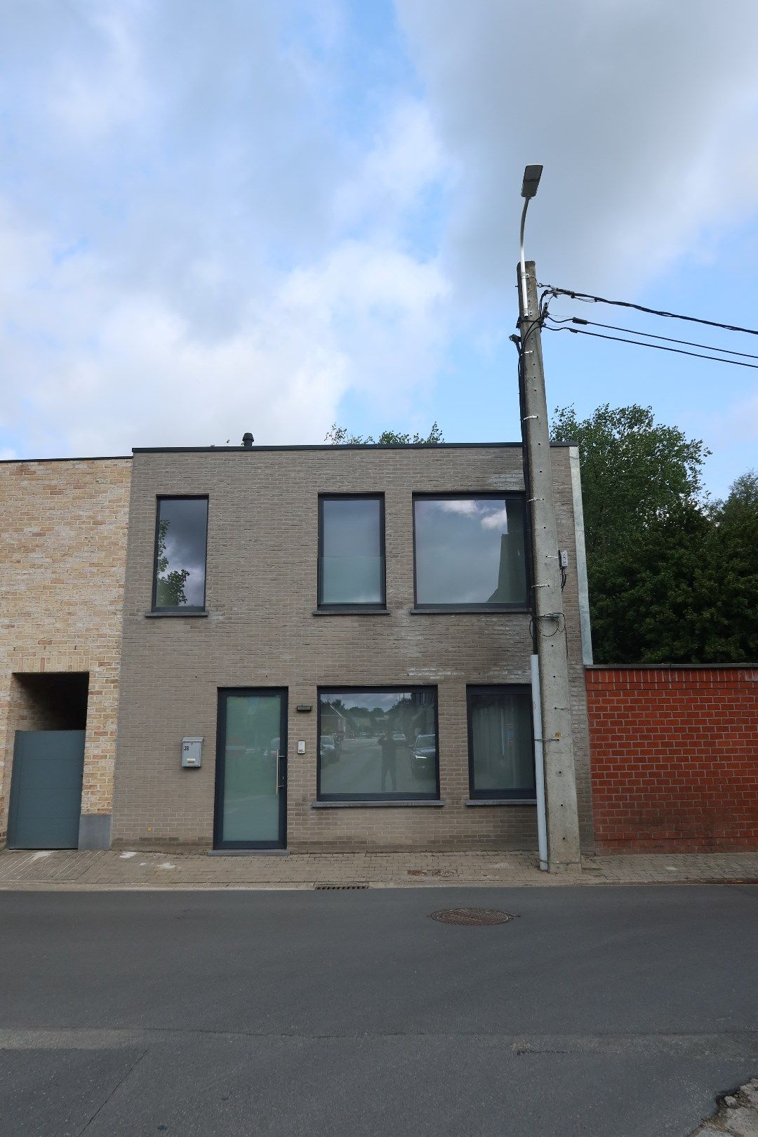 Instapklare woning met 2 slk, terras en tuintje foto 10