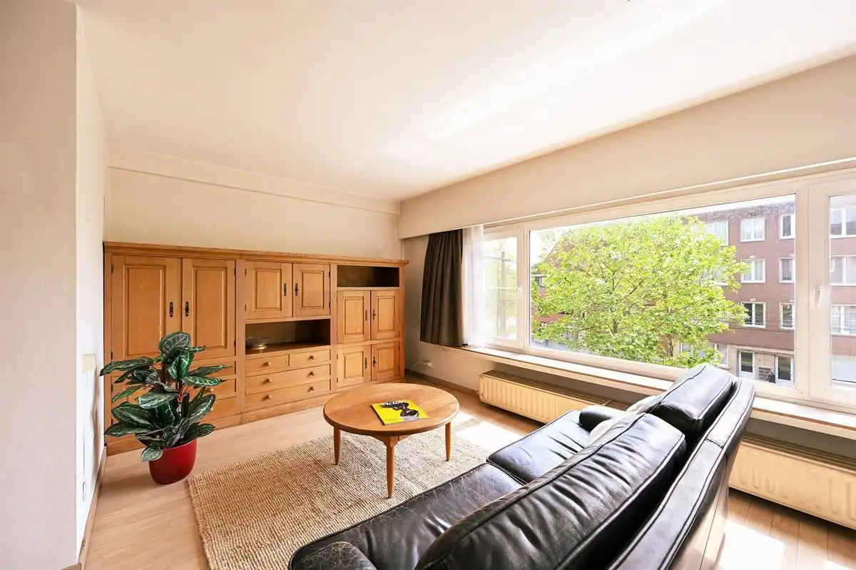 Ruim hoekappartement met 3 slpk in centrum Mortsel foto 6