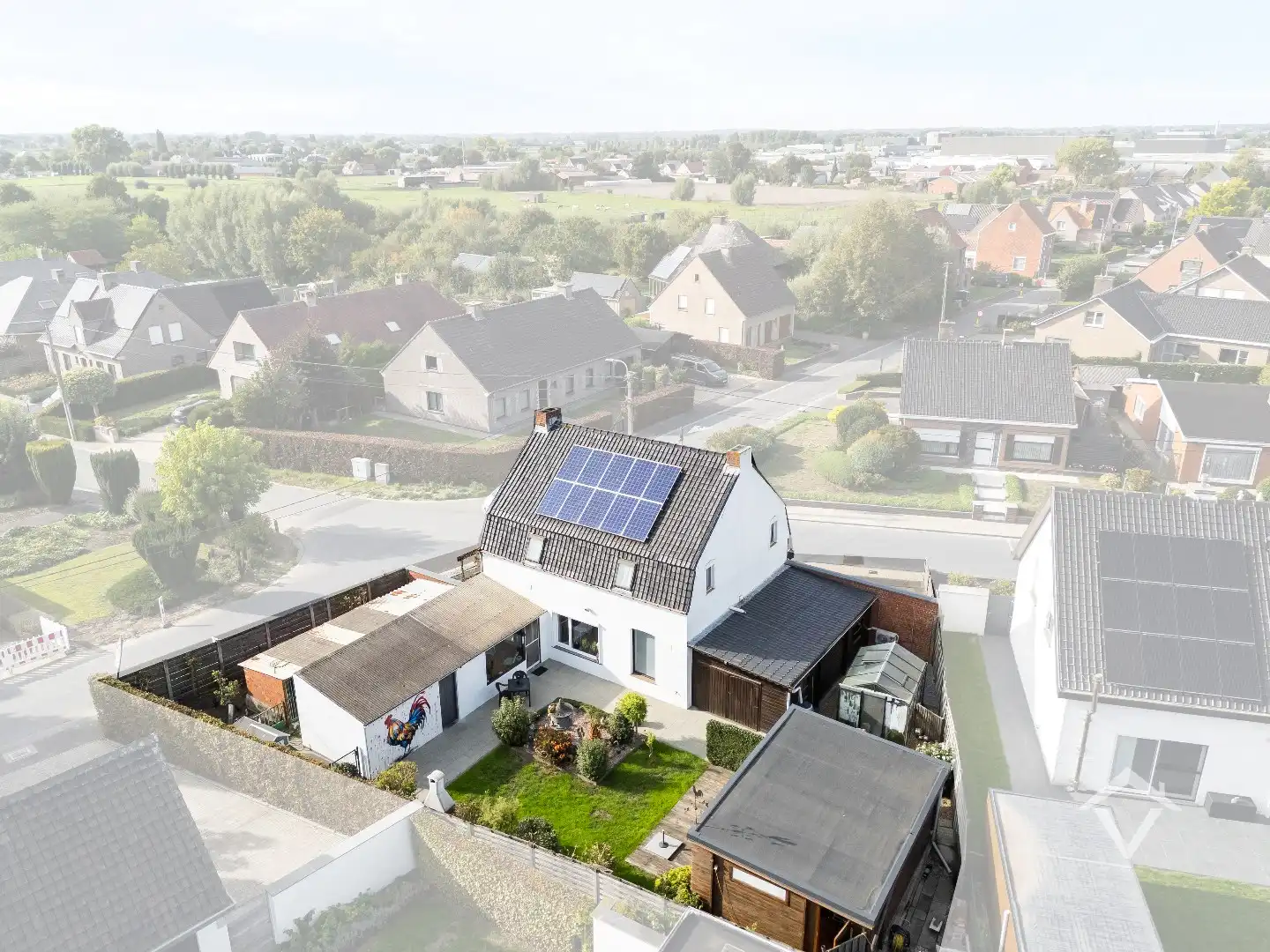 Karaktervolle woning met 4 slaapkamers, garage en tuin op gunstige ligging te Lichtervelde foto 27