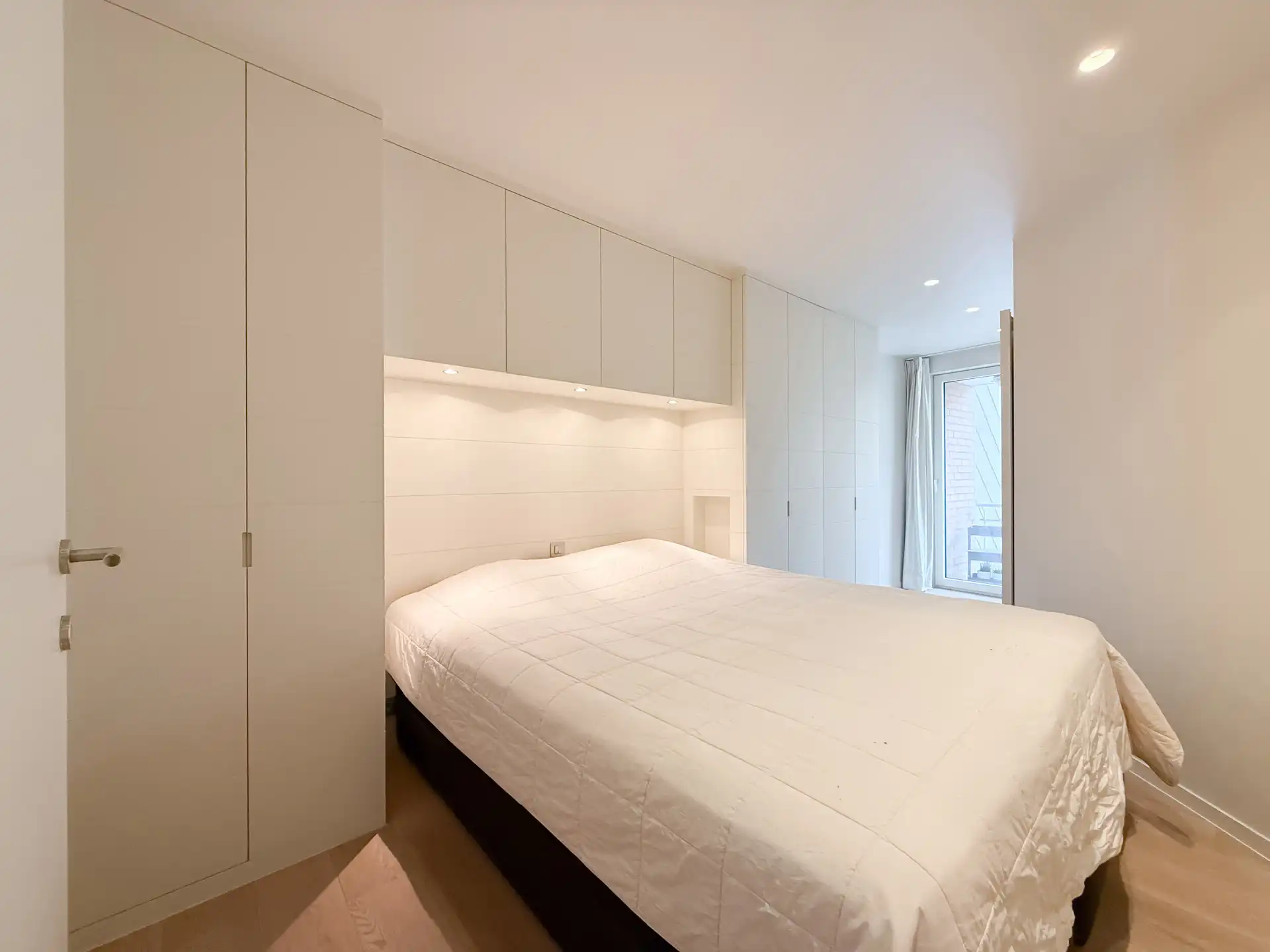 Zonnig en gemeubeld appartement met zeezicht - Albertplein foto 12