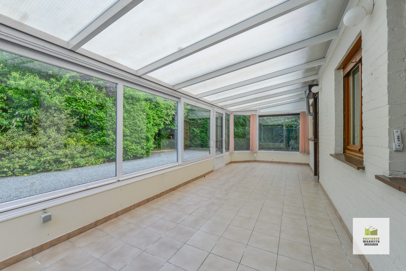 Bungalow met 4 slaapkamers op perceel van 801m2 op centrale ligging te Beernem foto 14