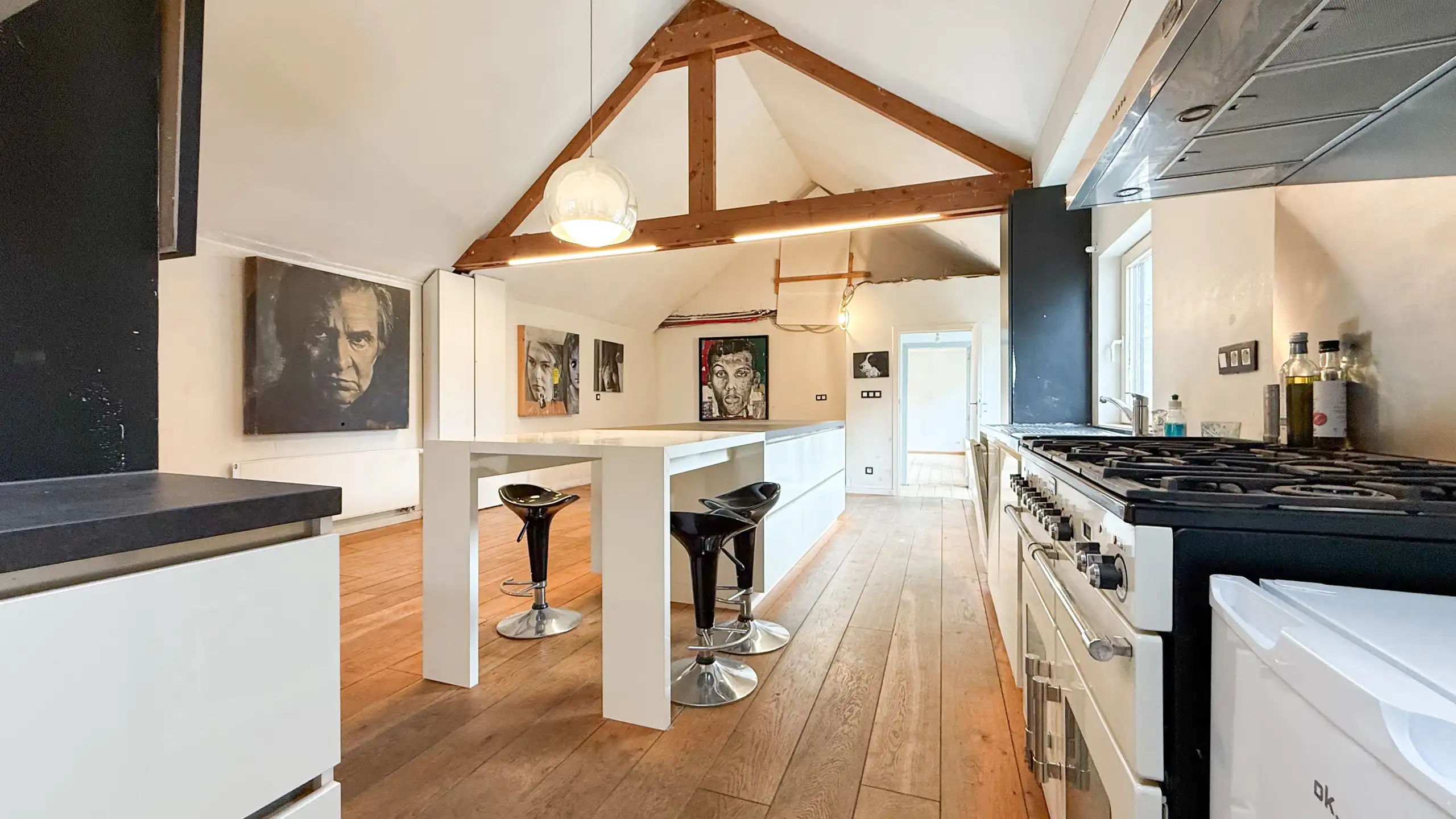 Charmante te renoveren woning in Kortessem! foto 7