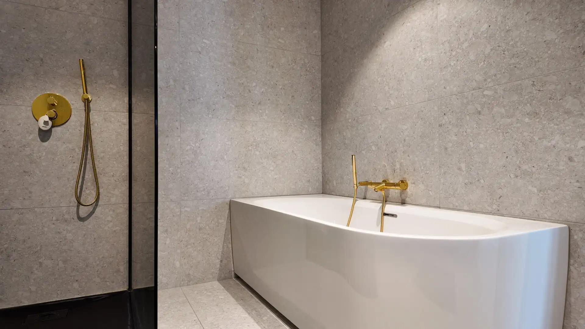 PRACHTIGE AFGEWERKTE HOB MET 3 SLKPS+ TE KOOP - MAASMECHELEN foto 20