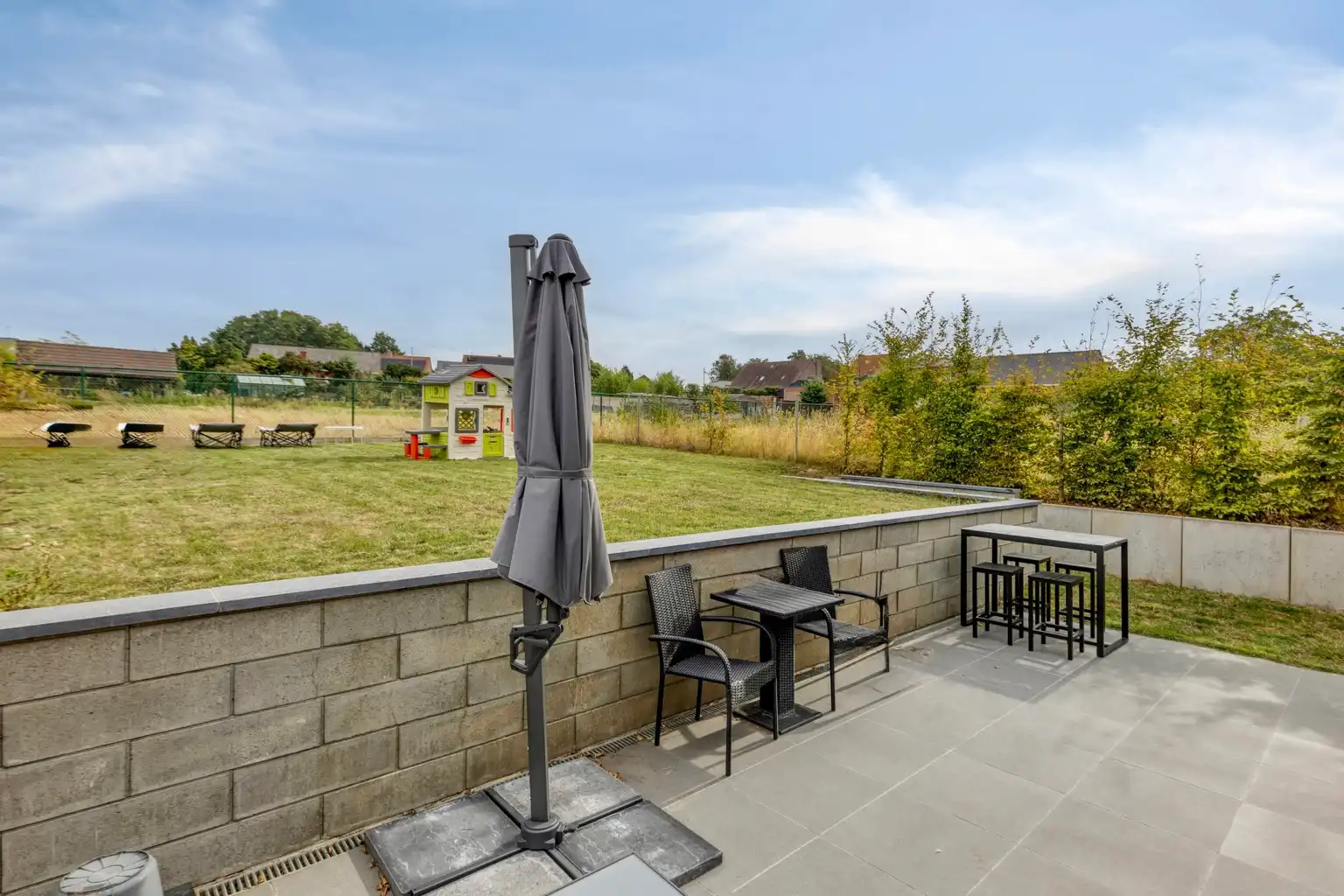 MOOIE, INSTAPKLARE WONING MET TUIN IN BOUTERSEM foto 23