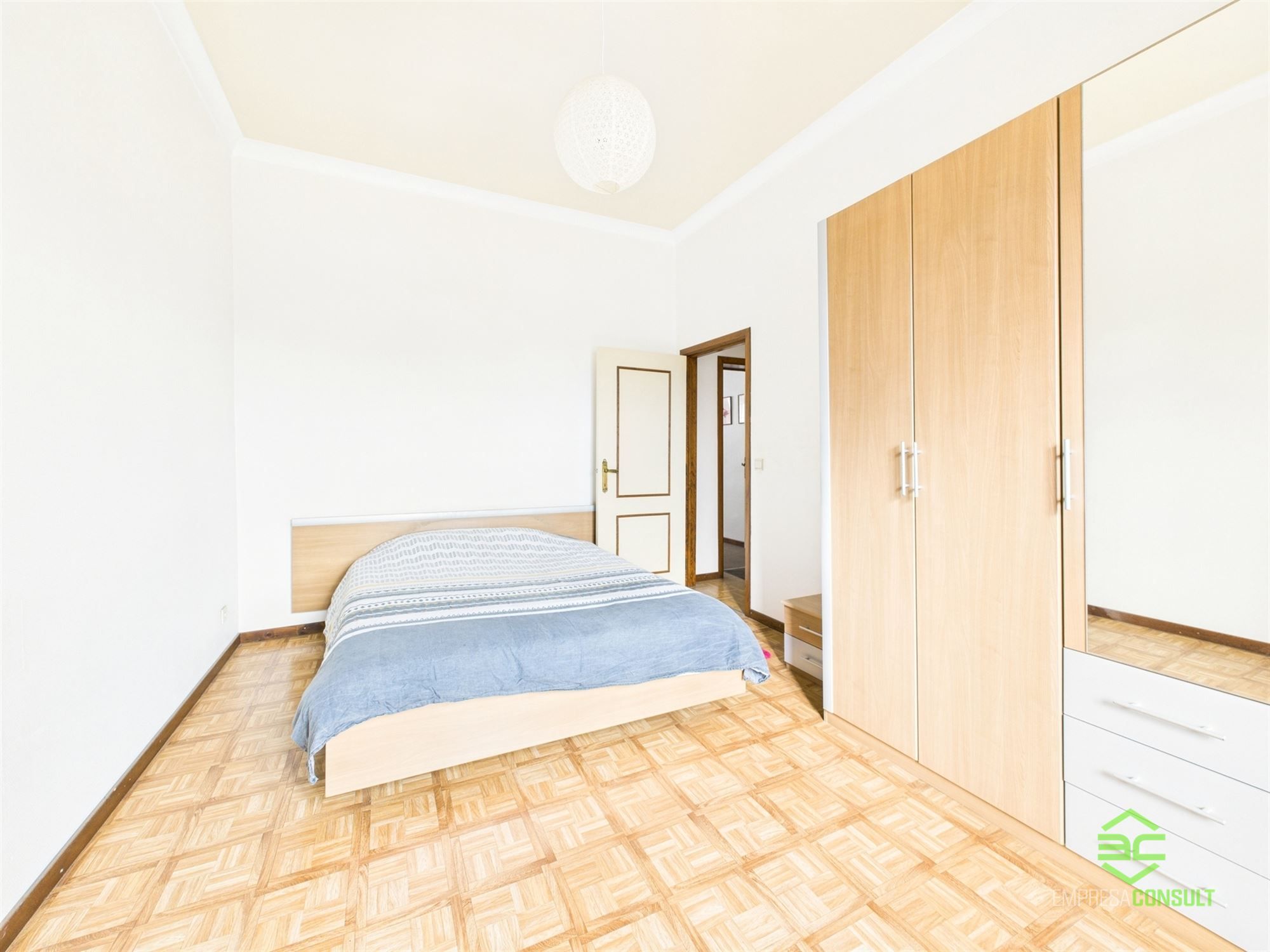 Ruime burgerwoning met groot achtergelegen magazijn! foto 23