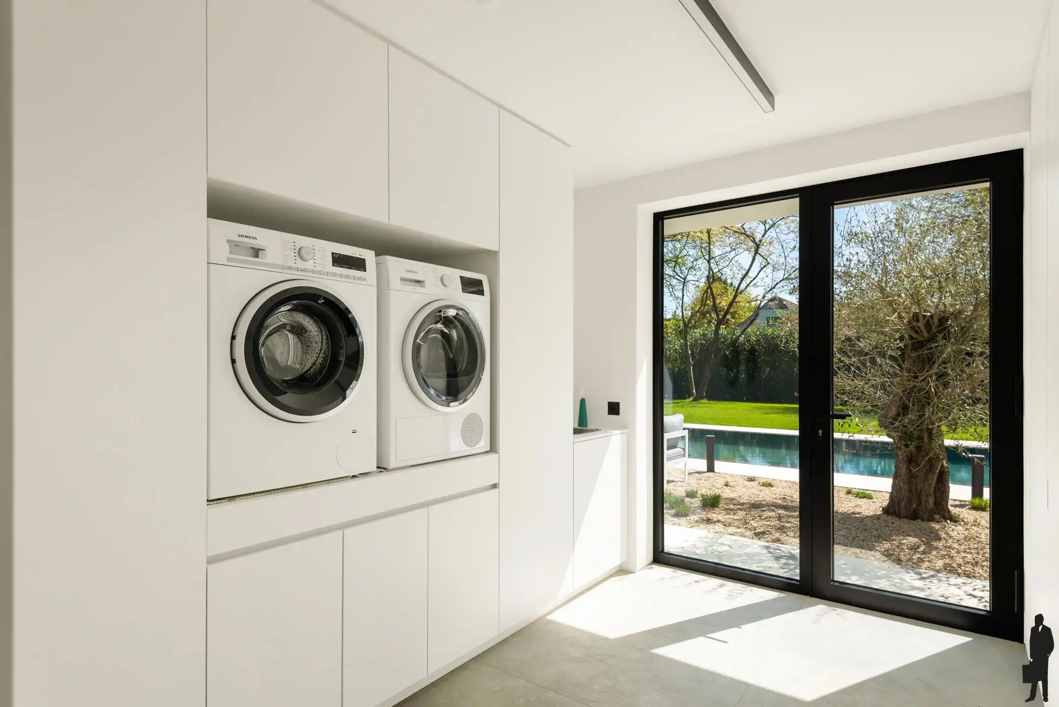 Exclusieve gerenoveerde designvilla op 2.000 m² te Schilde foto 12