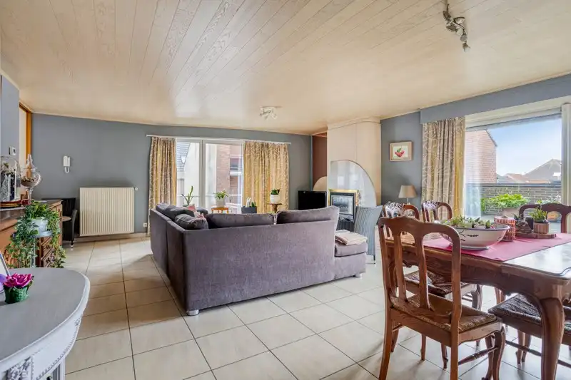 🏡 Ruim en lichtrijk appartement met 2 slaapkamers, terras in hartje Wakken! ☀️ foto 6