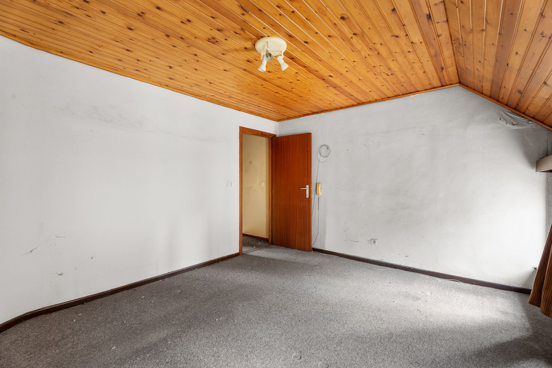 Geheel te renoveren woning nabij centrum Heusden foto 11