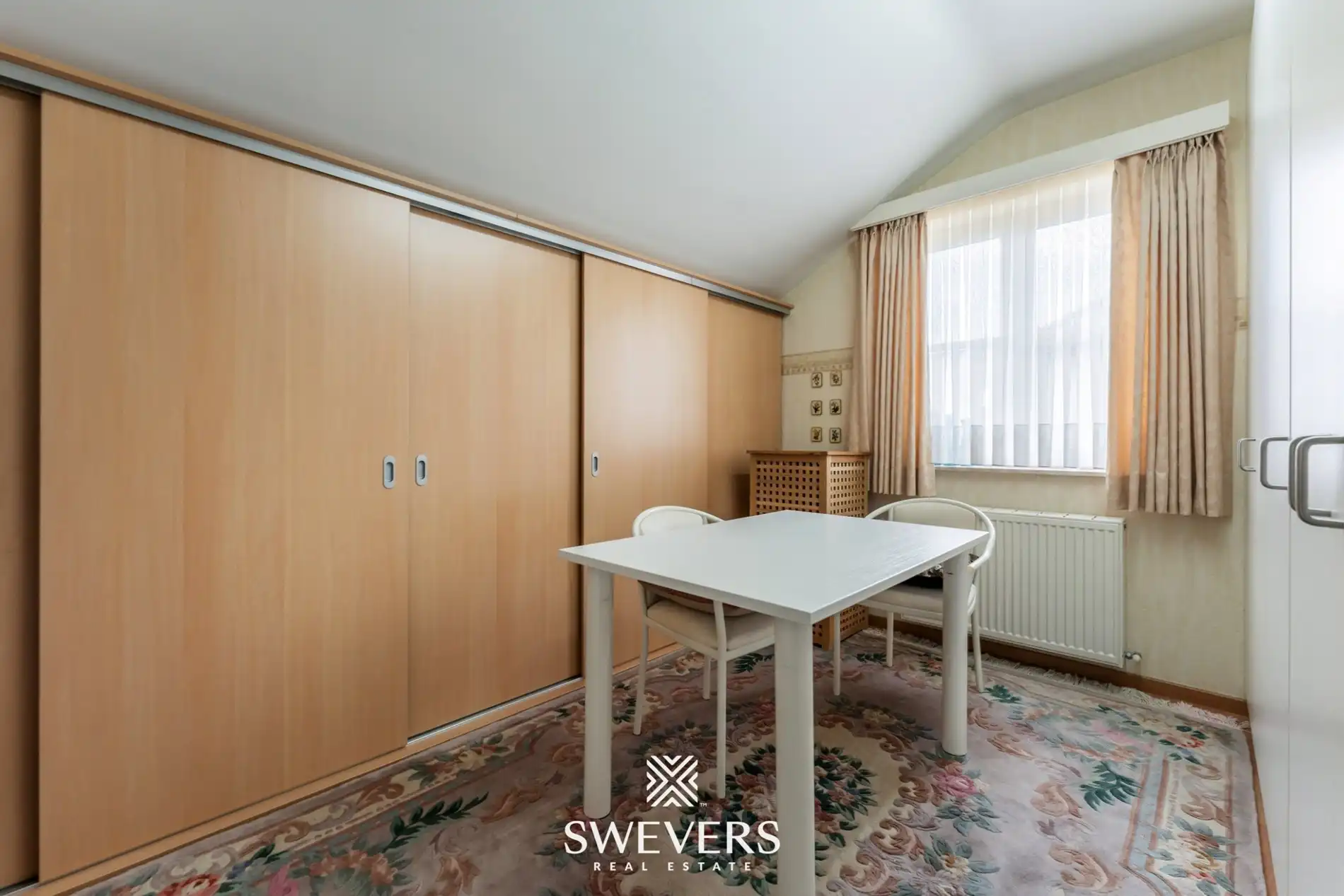 Ruim (137m²) en energiezuinig (label B) appartement met zonnig terras met zicht op agrarisch gebied te Diepenbeek foto 14