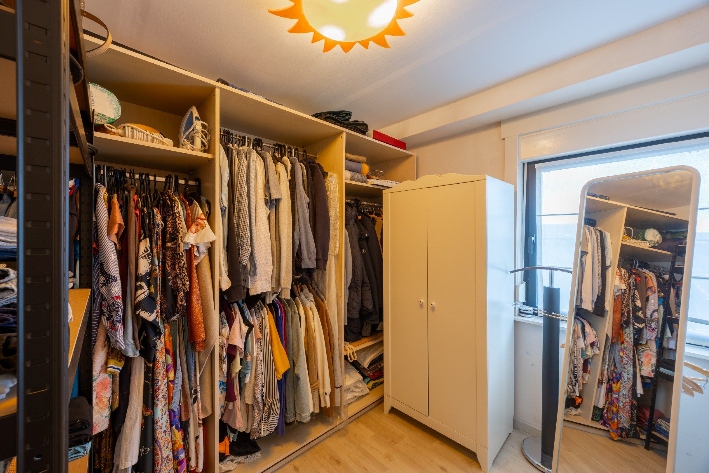 GERENOVEERDE WONING MET TUIN EN UITWEG foto 10